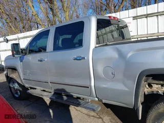 2016 GMC Sierra 2500HD SLT with VIN 1GT12TE87GF106158, listed as a IAAI auction lot 41214047 with 274,601 mi miles. Bid and sale history available at carsss.com. Image 14.