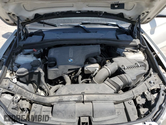 2013 BMW X1 28i z VIN WBAVM1C50DVW41615, wystawiony jako Copart lot #51329525 z przebiegiem 120 642 mil mil oraz Szkoda całkowita • Salvage title. Historia ofert i sprzedaży dostępna na DreamBid. Obrazek 11.