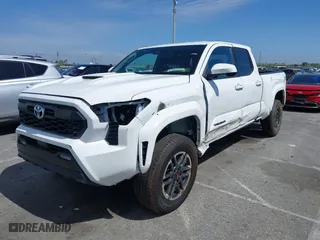 2024 Toyota Tacoma 2WD SR5 with VIN 3TMLB5FN4RM001878, listed as a IAAI auction lot 41815273 with 4,162 mi miles. Bid and sale history available at carsss.com. Image 17.