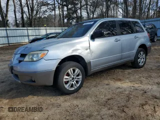 2005 Mitsubishi Outlander LS with VIN JA4LX31F35U025160, listed as a Copart auction lot 43377345 with 185,203 mi miles and Salvage Title. Bid and sale history available at carsss.com. Image 1.