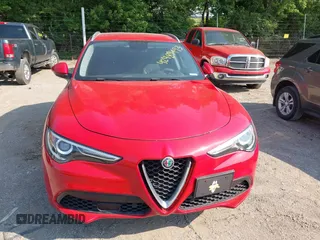 2019 Alfa Romeo Stelvio Ti z VIN ZASPAKBNXK7C31179, wystawiony jako IAAI lot #42489493 z przebiegiem 53 843 mil mil oraz . Historia ofert i sprzedaży dostępna na DreamBid. Obrazek 12.