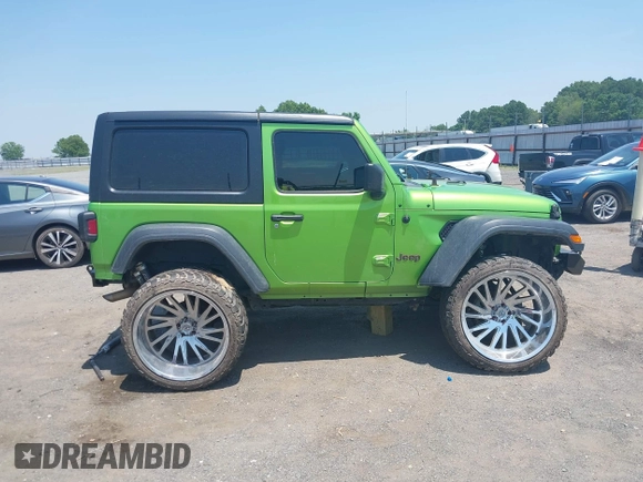 2018 Jeep Wrangler Sport with VIN 1C4GJXAG1JW271695, listed as a IAAI auction lot 42472603 with 105,460 mi miles and . Bid and sale history available at DreamBid. Image 14.