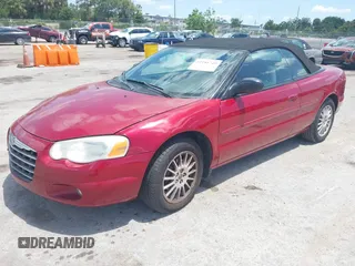 2006 Chrysler Sebring Touring z VIN 1C3EL55R26N181569, wystawiony jako IAAI lot #42181749 z przebiegiem 100 487 mil mil oraz . Historia ofert i sprzedaży dostępna na DreamBid. Obrazek 2.