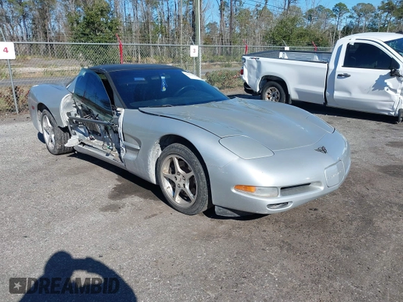 2000 Chevrolet Corvette with VIN 1G1YY22GXY5123782, listed as a IAAI auction lot 41276744 with 135,845 mi miles. Bid and sale history available at carsss.com. Image 1.