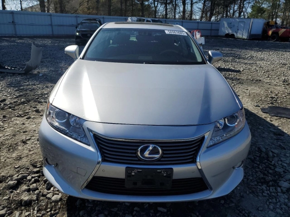 2013 Lexus ES 300h Hybrid with VIN JTHBW1GG1D2019567, listed as a Copart auction lot 50963885 with 92,663 mi miles and Salvage Title. Bid and sale history available at carsss.com. Image 5.
