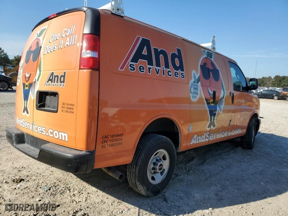 2023 GMC Savana Cargo Van with VIN 1GTW7AFP9P1187775, listed as a Copart auction lot 82986614 with 12,493 mi miles and Salvage Title. Bid and sale history available at carsss.com. Image 3.