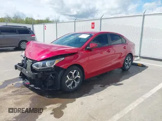 2021 Kia Forte LXS с VIN 3KPF24AD4ME288907, выставлен на аукционе IAAI как лот 42084081 с пробегом 47 786 миль миль и . История ставок и продаж доступна на DreamBid. Изображение 2.