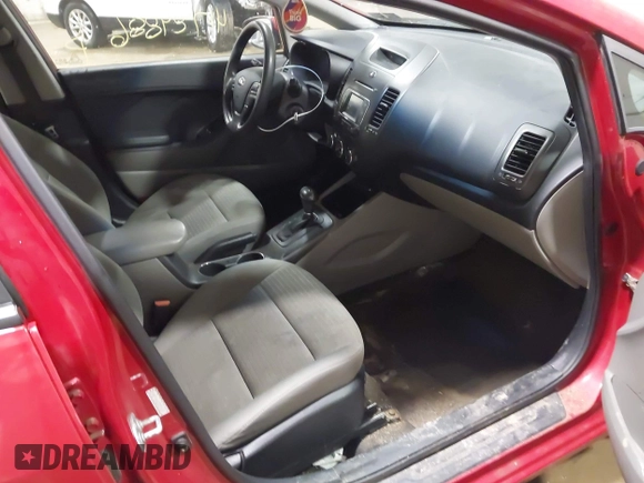 2016 Kia Forte LX with VIN KNAFX4A62G5574769, listed as a IAAI auction lot 41789886 with 127,254 mi miles. Bid and sale history available at carsss.com. Image 5.