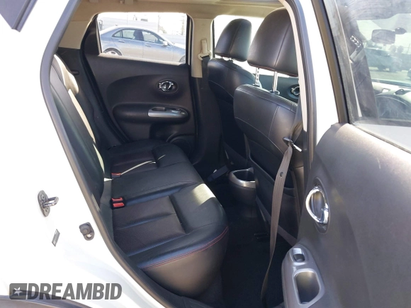 2011 Nissan Juke SL with VIN JN8AF5MV8BT015065, listed as a IAAI auction lot 41723964 with 125,687 mi miles. Bid and sale history available at carsss.com. Image 8.