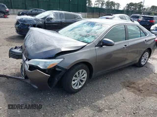 2015 Toyota Camry XLE with VIN 4T4BF1FKXFR465183, listed as a IAAI auction lot 41994681 with 113,891 mi miles and . Bid and sale history available at carsss.com. Image 18.