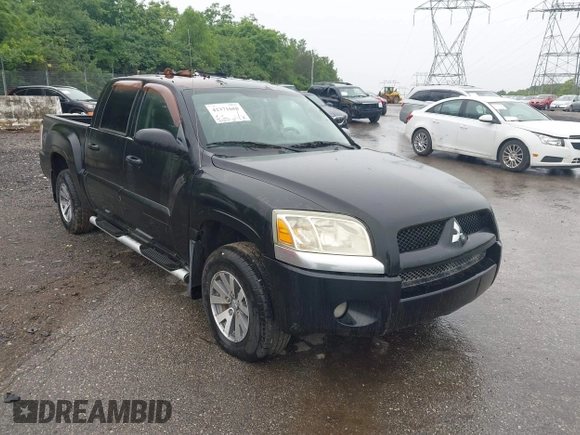 2007 Mitsubishi Raider LS z VIN 1Z7HT28K77S161721, wystawiony jako IAAI lot #42371688 z przebiegiem 130 815 mil mil oraz . Historia ofert i sprzedaży dostępna na DreamBid. Obrazek 12.