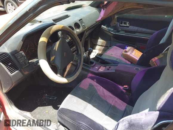 1986 Nissan 300ZX z VIN JN1HZ14S4GX164916, wystawiony jako IAAI lot #42295717 z przebiegiem 254 114 mil mil oraz . Historia ofert i sprzedaży dostępna na DreamBid. Obrazek 5.