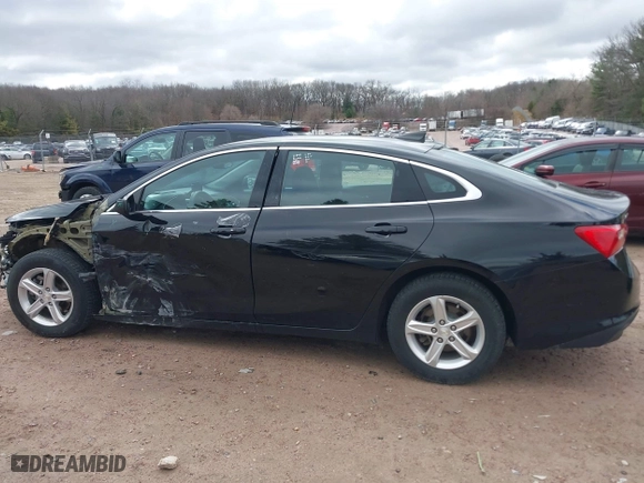 2020 Chevrolet Malibu LS with VIN 1G1ZC5ST5LF104271, listed as a IAAI auction lot 42039792 with 68,718 mi miles. Bid and sale history available at carsss.com. Image 15.