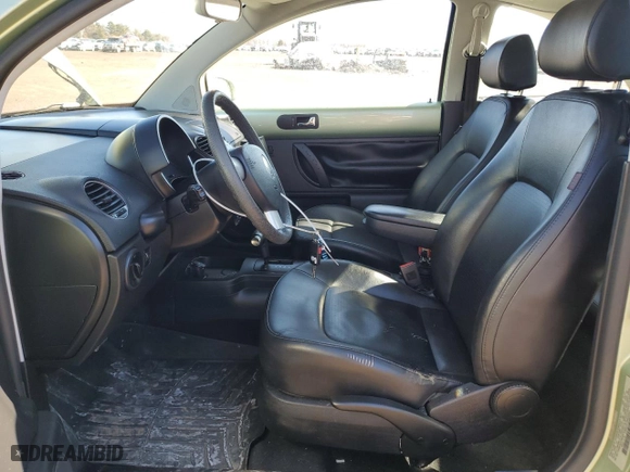 2008 Volkswagen New Beetle Coupe S with VIN 3VWRW31C08M506627, listed as a Copart auction lot 46247375 with 108,149 mi miles and Clean Title. Bid and sale history available at carsss.com. Image 7.