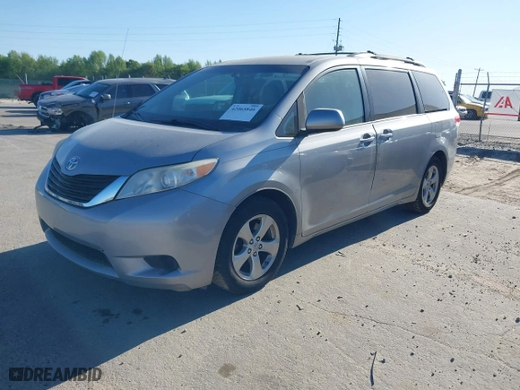 2013 Toyota Sienna LE AAS with VIN 5TDKK3DC6DS336733, listed as a IAAI auction lot 42065846 with 249,893 mi miles. Bid and sale history available at carsss.com. Image 22.