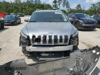 2015 Jeep Cherokee Latitude with VIN 1C4PJLCB0FW517122, listed as a Copart auction lot 53063205 with 0 mi miles and Salvage Title. Bid and sale history available at carsss.com. Image 5.