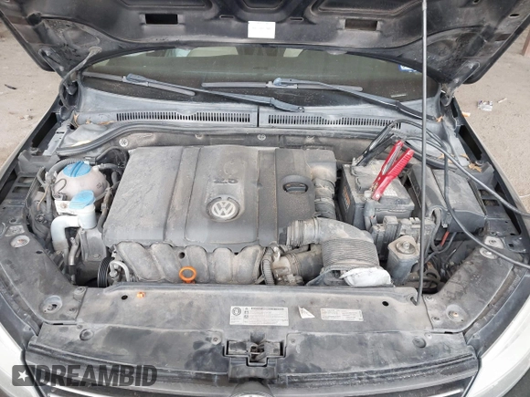 2012 Volkswagen Jetta Sedan SEL w/Sunroof with VIN 3VWLX7AJ5CM379634, listed as a IAAI auction lot 41634048 with 209,586 mi miles. Bid and sale history available at carsss.com. Image 10.