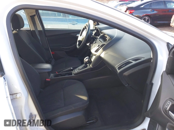 2016 Ford Focus SE with VIN 1FADP3F28GL348103, listed as a IAAI auction lot 41185718 with 69,256 mi miles. Bid and sale history available at carsss.com. Image 5.