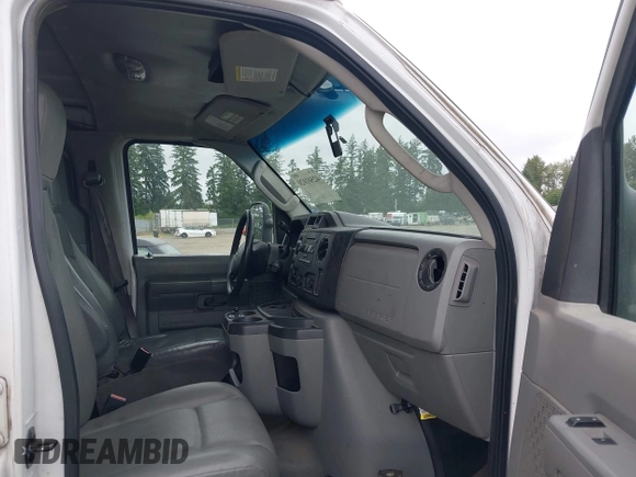 2013 Ford Econoline Cargo Commercial with VIN 1FTNS2EW7DDB36925, listed as a IAAI auction lot 42501020 with 250,315 mi miles and . Bid and sale history available at DreamBid. Image 5.