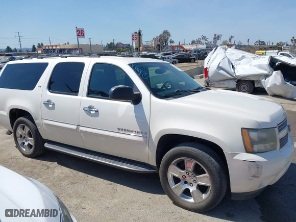 2008 Chevrolet Suburban LTZ with VIN 1GNFC16058R198040, listed as a IAAI auction lot 41421238 with 215,591 mi miles. Bid and sale history available at carsss.com. Image 13.