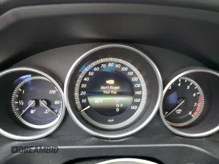 2014 Mercedes-Benz E 350 Luxury with VIN WDDHF8JB1EB014135, listed as a Copart auction lot 56395215 with Not provided miles and Salvage title. Bid and sale history available at DreamBid. Image 9.
