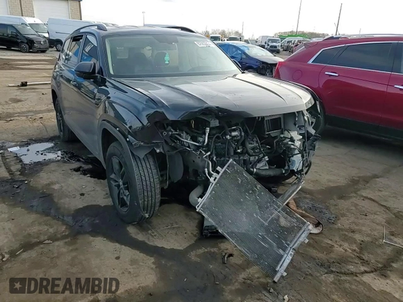 2020 Volkswagen Atlas S with VIN 1V2AP2CA2LC500114, listed as a Copart auction lot 82562394 with 114,404 mi miles and Non repairable. Bid and sale history available at DreamBid. Image 11.