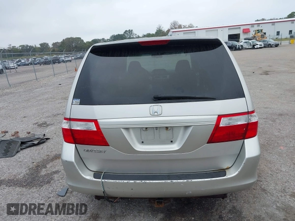 2006 Honda Odyssey LX with VIN 5FNRL38206B129663, listed as a IAAI auction lot 40978284 with 290,666 mi miles. Bid and sale history available at carsss.com. Image 16.