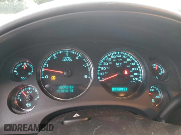 2008 Chevrolet Avalanche LTZ with VIN 3GNFK12368G132972, listed as a Copart auction lot 77378044 with 218,196 mi miles and Salvage Title. Bid and sale history available at DreamBid. Image 9.