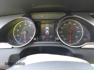 2009 Audi A5 z VIN WAUDK78T09A017324, wystawiony jako IAAI lot #41792872 z przebiegiem 212 612 mil mil oraz . Historia ofert i sprzedaży dostępna na DreamBid. Obrazek 7.