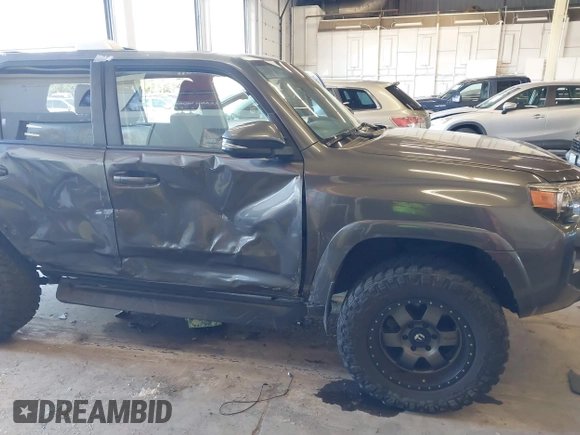 2016 Toyota 4Runner Limited with VIN JTEBU5JRXG5401670, listed as a IAAI auction lot 41866805 with 86,488 mi miles and . Bid and sale history available at DreamBid. Image 6.