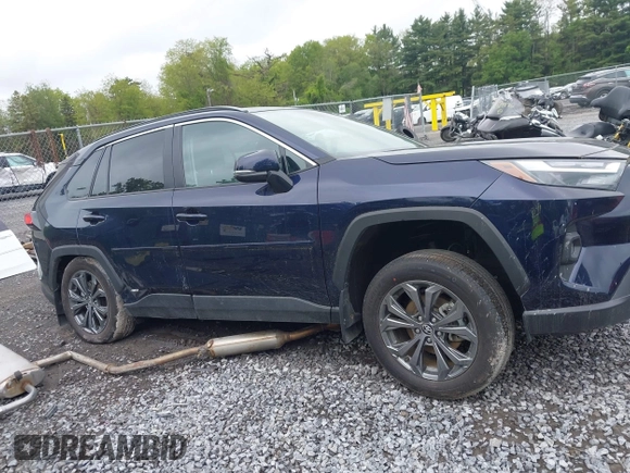 2024 Toyota RAV4 Hybrid XLE Premium с VIN 2T3B6RFV6RW064860, выставлен на аукционе IAAI как лот 41913376 с пробегом 8 125 миль миль и . История ставок и продаж доступна на DreamBid. Изображение 13.