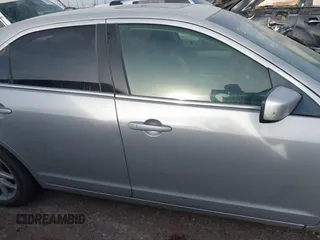 2010 Ford Fusion SE with VIN 3FAHP0HA3AR169366, listed as a IAAI auction lot 41921424 with 189,799 mi miles. Bid and sale history available at carsss.com. Image 14.