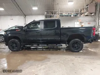 2019 Chevrolet Silverado 1500 LT Trail Boss with VIN 1GCPYFED0KZ399710, listed as a IAAI auction lot 41490011 with 64,716 mi miles. Bid and sale history available at carsss.com. Image 14.