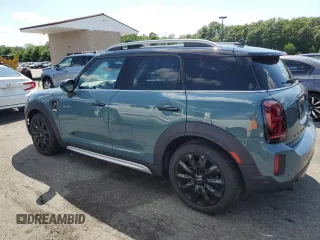 2024 MINI Countryman Cooper S z VIN WMZ83BR01R3R55474, wystawiony jako Copart lot #63559514 z przebiegiem 6 788 mil mil oraz Szkoda całkowita • Salvage title. Historia ofert i sprzedaży dostępna na DreamBid. Obrazek 2.