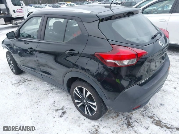 2019 Nissan Kicks S with VIN 3N1CP5CU6KL553216, listed as a IAAI auction lot 41295064 with NaN miles. Bid and sale history available at carsss.com. Image 3.