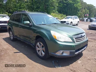 2010 Subaru Outback Premium All-Weather Anniversary z VIN 4S4BRBCC5A3313508, wystawiony jako IAAI lot #42456117 z przebiegiem 188 044 mil mil oraz . Historia ofert i sprzedaży dostępna na DreamBid. Obrazek 1.