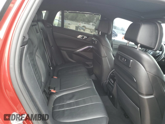 2021 BMW X6 sDrive40i z VIN 5UXCY4C01M9G08122, wystawiony jako Copart lot #44947865 z przebiegiem 90 011 mil mil oraz Szkody całkowita. Historia ofert i sprzedaży dostępna na DreamBid. Obrazek 12.