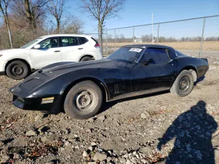 1980 Chevrolet Corvette z VIN 1Z878AS416820, wystawiony jako Copart lot #83607144 z przebiegiem 103 130 mil mil oraz Czysty tytuł • Clean title. Historia ofert i sprzedaży dostępna na DreamBid. Obrazek 1.
