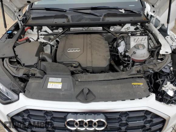 2022 Audi Q5 S line Premium Plus with VIN WA1EAAFY7N2103038, listed as a Copart auction lot 87447034 with 25,650 mi miles and Salvage Title. Bid and sale history available at carsss.com. Image 12.