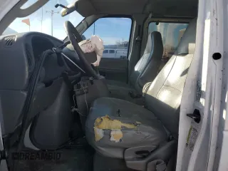 2005 Ford Econoline Cargo with VIN 1FTSS34L05HA75928, listed as a Copart auction lot 49112285 with Not Provided miles and Salvage Title. Bid and sale history available at DreamBid. Image 7.