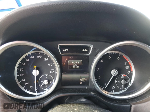 2015 Mercedes-Benz M ML 350 with VIN 4JGDA5JB4FA565961, listed as a Copart auction lot 45344375 with 123,323 mi miles and Salvage Title. Bid and sale history available at carsss.com. Image 9.