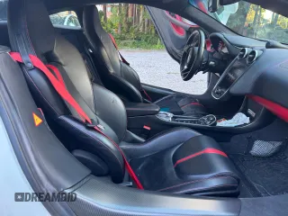 2016 McLaren 570S z VIN SBM13DAA2GW000588, wystawiony jako Copart lot #81412784 z przebiegiem 50 200 mil mil oraz Tytuł czysty. Historia ofert i sprzedaży dostępna na DreamBid. Obrazek 5.