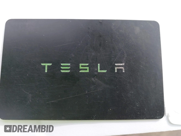 2018 Tesla Model 3 Long Range Battery z VIN 5YJ3E1EA3JF043451, wystawiony jako IAAI lot #41529214 z przebiegiem 65 375 mil mil oraz . Historia ofert i sprzedaży dostępna na DreamBid. Obrazek 11.