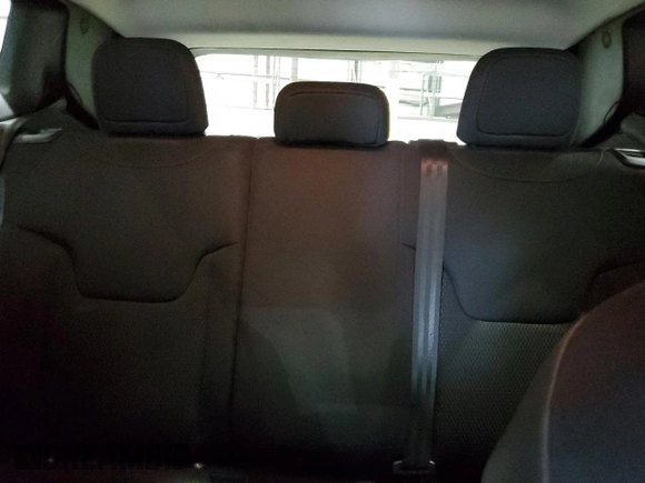 2018 Jeep Renegade Latitude with VIN ZACCJABB2JPH95742, listed as a Copart auction lot 54157855 with 107,300 mi miles and Salvage title. Bid and sale history available at DreamBid. Image 10.