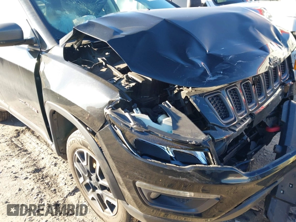 2020 Jeep Compass Trailhawk with VIN 3C4NJDDB4LT220965, listed as a IAAI auction lot 41742194 with 121,704 mi miles and . Bid and sale history available at carsss.com. Image 6.