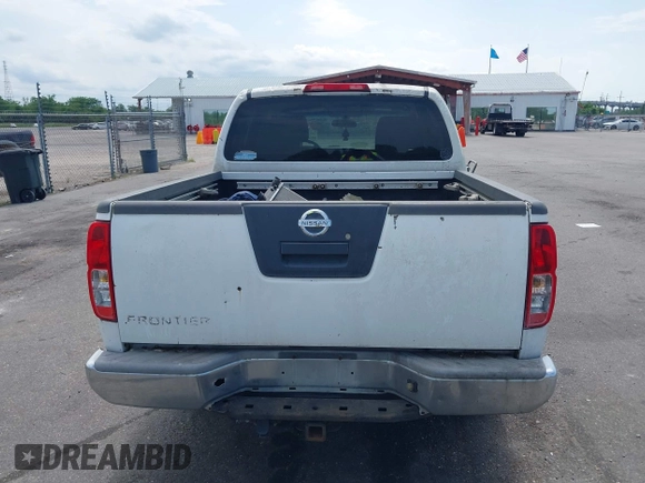 2008 Nissan Frontier SE z VIN 1N6AD07U78C416054, wystawiony jako IAAI lot #42345055 z przebiegiem 310 260 mil mil oraz . Historia ofert i sprzedaży dostępna na DreamBid. Obrazek 16.