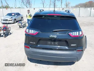 2020 Jeep Cherokee Latitude Plus z VIN 1C4PJMLB6LD584675, wystawiony jako IAAI lot #41943512 z przebiegiem 29 370 mil mil oraz . Historia ofert i sprzedaży dostępna na DreamBid. Obrazek 17.