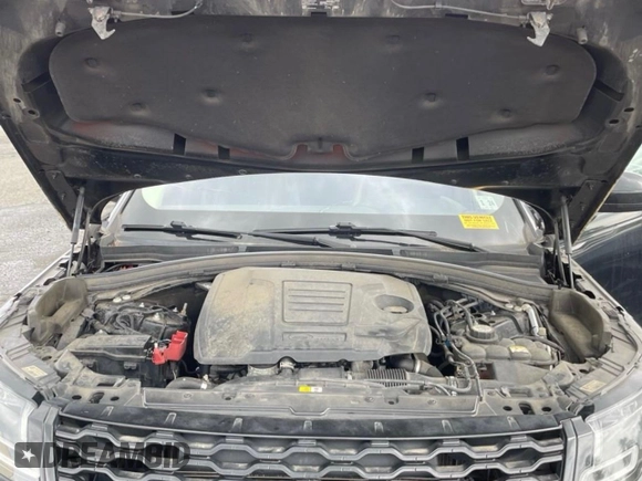 2019 Land Rover Range Rover Velar S z VIN SALYB2EX4KA798720, wystawiony jako IAAI lot #42399467 z przebiegiem 77 937 mil mil oraz . Historia ofert i sprzedaży dostępna na DreamBid. Obrazek 9.