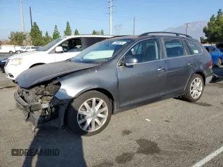 2014 Volkswagen Jetta SportWagen TDI w/Sunroof & Nav with VIN 3VWPL7AJ0EM606308, listed as a Copart auction lot 72995214 with 105,717 mi miles and Salvage Title. Bid and sale history available at carsss.com. Image 1.