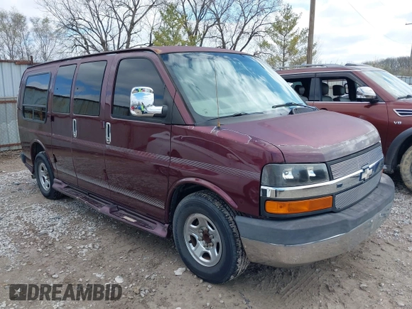 2003 Chevrolet Express Passenger z VIN 1GBFG15X231211821, wystawiony jako IAAI lot #41934414 z przebiegiem 154 508 mil mil oraz . Historia ofert i sprzedaży dostępna na DreamBid. Obrazek 6.